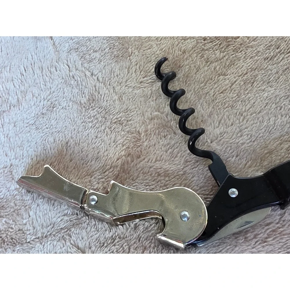 Ferrari-Carano Pulltaps Waiters Corkscrew Wine Key Black Gold Double Hinge